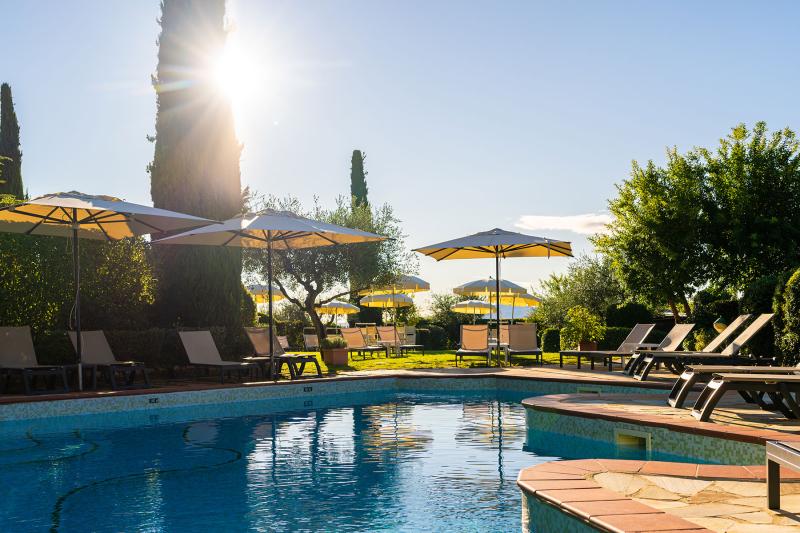 Relais Santa Chiara swimming pool