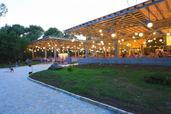 Pine Beach Croatia restaurant