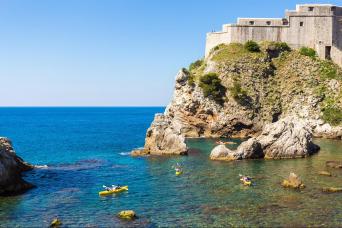 Kayak off the coast of Dubrovnik | Daniel Pavlinovic | CNTB