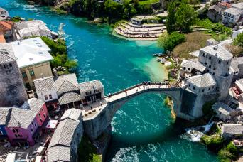 From Omiš: Mostar and Herzegovina Tour with Kravica Waterfall