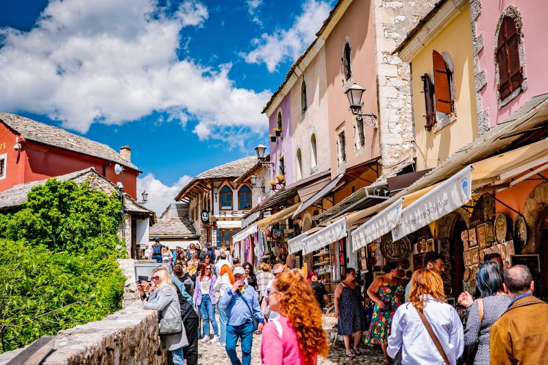 From Omiš: Mostar and Herzegovina Tour with Kravica Waterfall