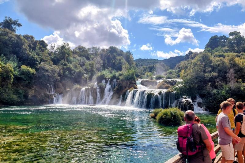 From Omiš: Krka Waterfalls Wanderers Day Tour with Gray Line Croatia