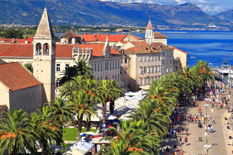 From Omiš: Trogir and Krka National Park Guided Day Trip