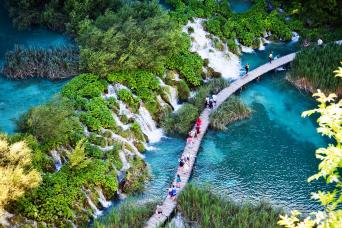 From Omiš: Plitvice Lakes Economy Group Tour