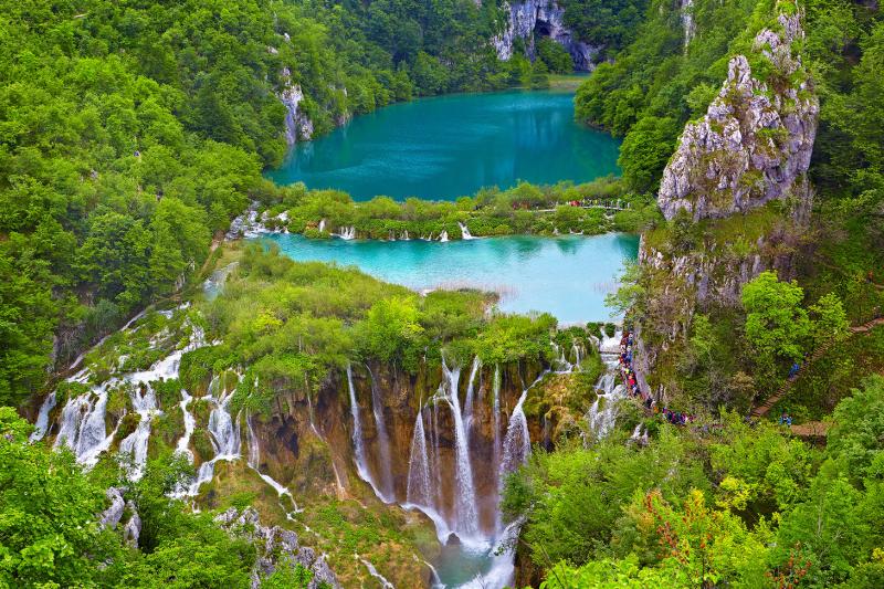 From Omiš: Plitvice Lakes Economy Group Tour