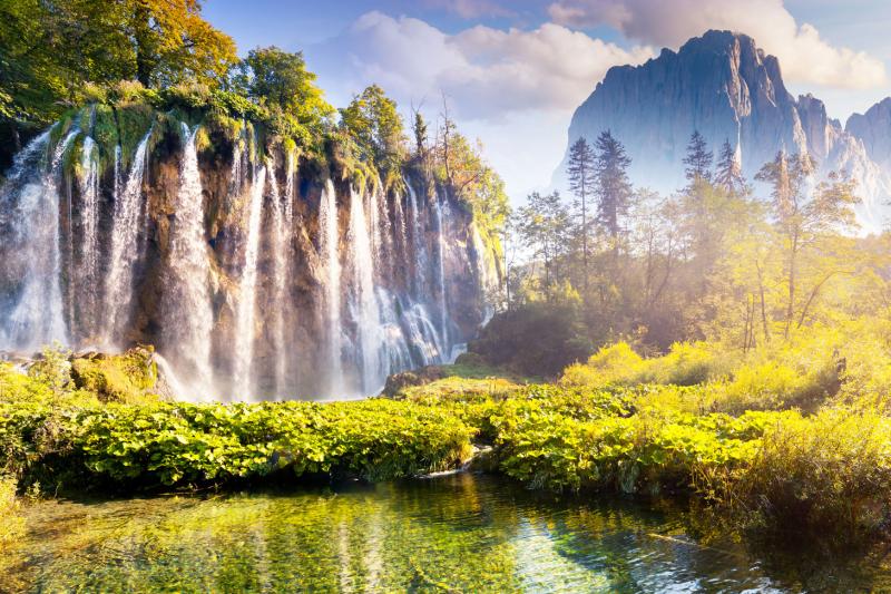 From Omiš: Plitvice Lakes Guided tour with Entrance Ticket Included