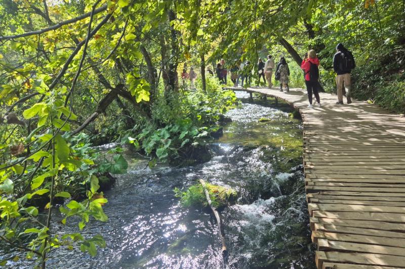 Guided Transfer from Zagreb to Omiš with stop at Plitvice Lakes
