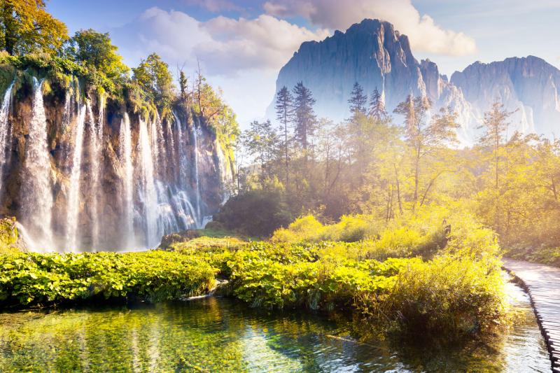 Group Transfer from Zagreb to Omiš with entrance ticket to Plitvice Lakes