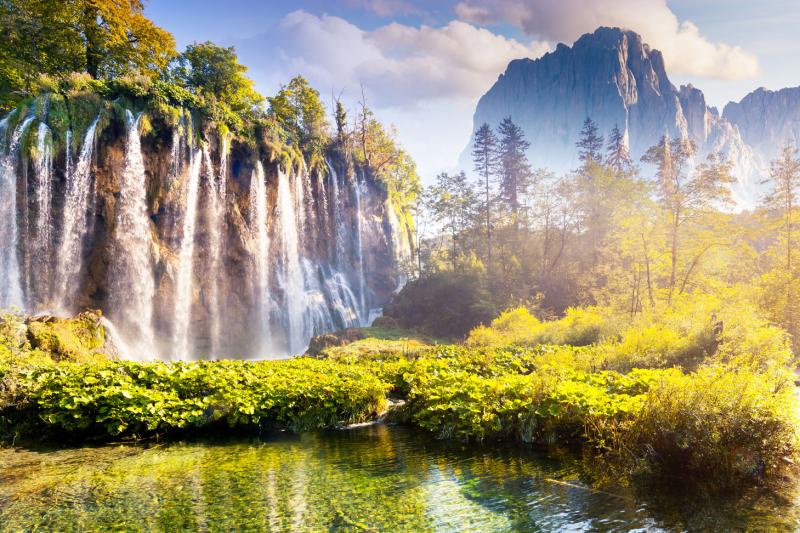 Group Transfer from Omiš to Zagreb with entrance ticket to Plitvice Lakes