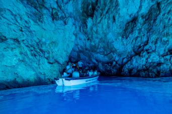 From Omiš: Blue Cave, Vis and Hvar Island Hopping Small Group Tour with Gray line Croatia
