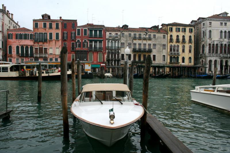Murano, Burano et Torcello : tour privé en bateau taxi