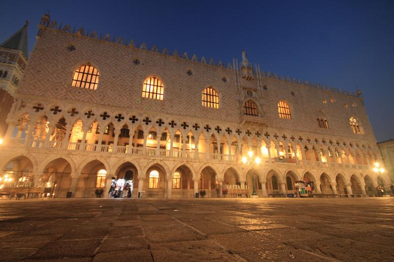 Visite nocturne du Palais des Doges à Venise